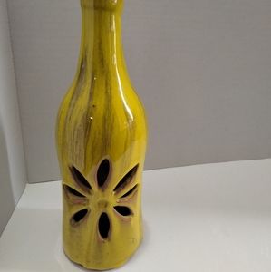 Pottery bottle decorative with beautiful details and color
